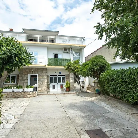 Apartment Skeva