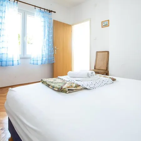 Apartment Skeva Starigrad Paklenica