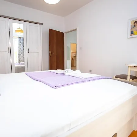 Skeva Apartment *