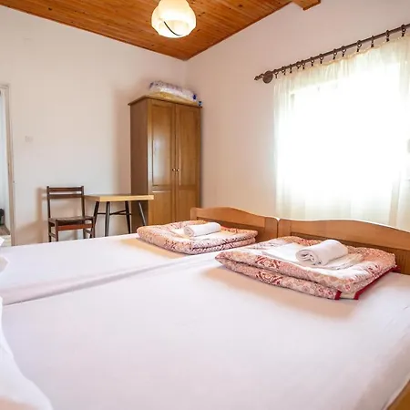 Skeva * Starigrad Paklenica