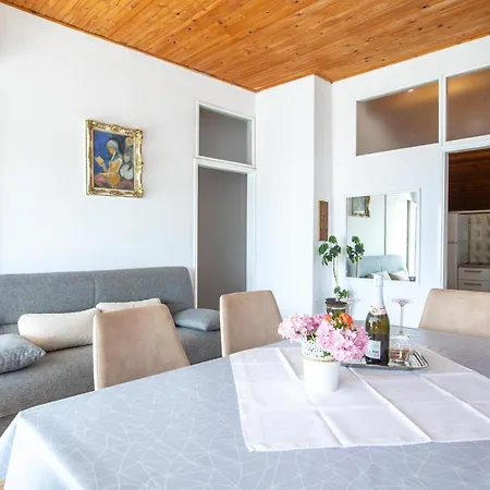 Skeva Apartment Starigrad Paklenica