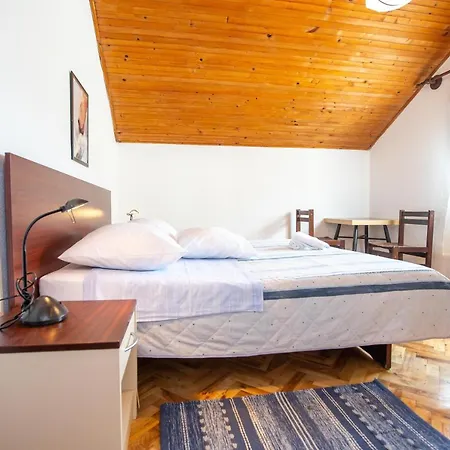 Skeva * Starigrad Paklenica